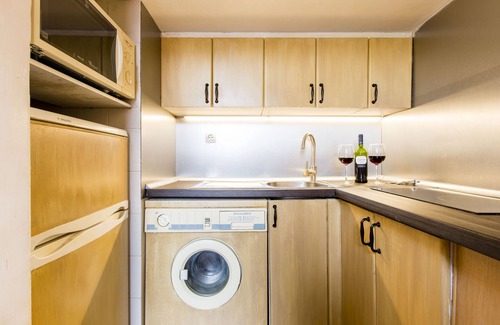 Embajadores Apartment | Sunny n quiet penthouse in the center