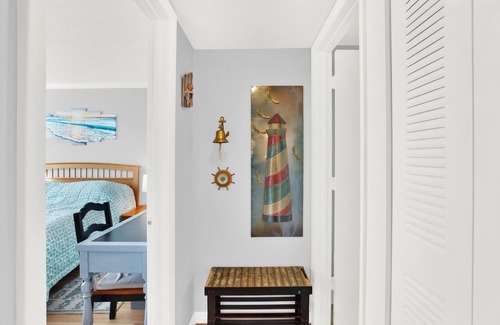 Palm Harbor Condo | Sunny Oasis Scape