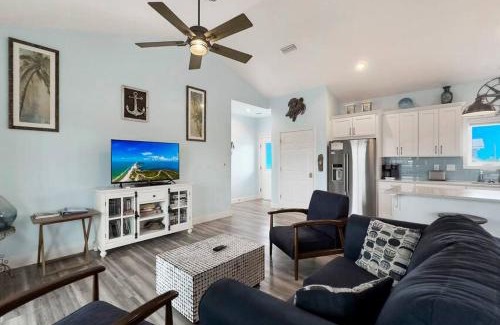 Port St. Joe House | Sunny Paws