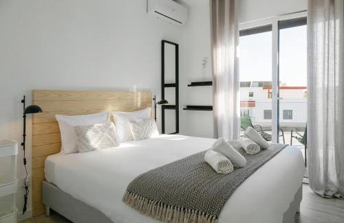 Ferrel Apartment | Sunny Penthouse