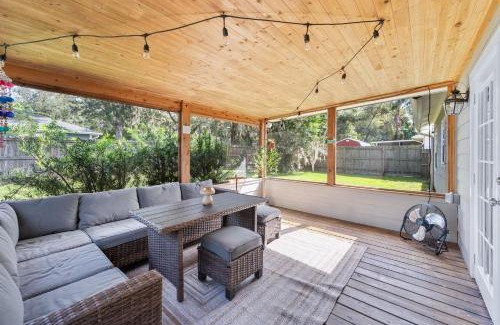 St. Augustine House | Sunny Retreat Near Downtown & Beaches