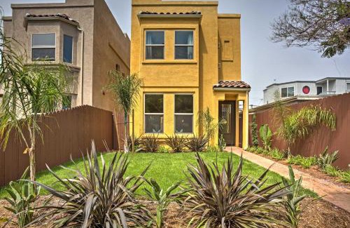 Crown Point House | Sunny San Diego Escape Less Than 2 Miles to Pacific Beach!