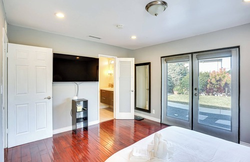North Tustin House | Sunny Santa Ana Rental Home Near Disneyland!