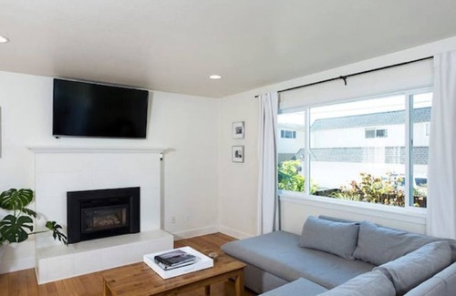 Seabright House | Sunny Seabright Beach House