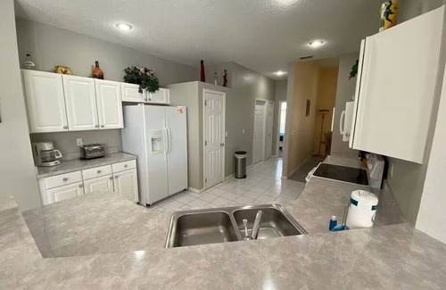Haines City Villa | Sunny Serenity: Your Ultimate Florida Getaway Awaits! Disney, Golf and Legoland