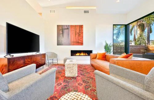 Village of La Jolla House | Sunny Shores