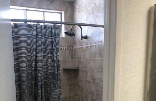 Tustin House | Sunny & Spacious Orange County Townhome 2/2.5