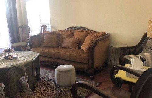 Tustin House | Sunny & Spacious Orange County Townhome 2/2.5