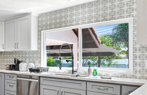 Hacienda Heights House | Sunny Spanish Villa Pool, Parking & Privacy