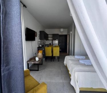 Dulkadiroglu Apartment | Sunny studio in eco-wellness resort with sea and mountain views