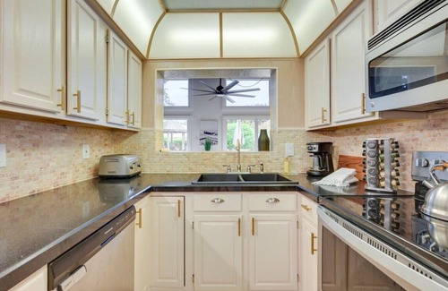 Lake Magdalene House | Sunny Tampa Oasis: Pool, Patio & Gazebo