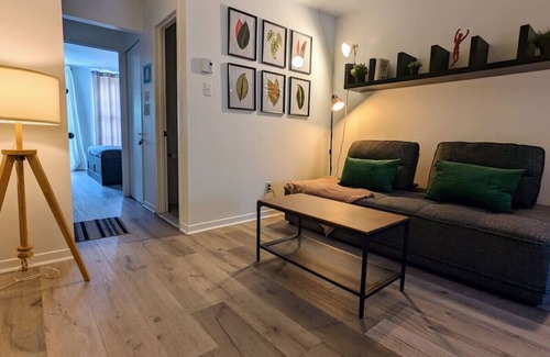 Hochelaga Apartment | Sunny Top-Floor Apartment Near Metro & Shops