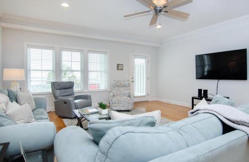 Kure Beach House | Sunny Vacations Villa by Bryant Real Estate