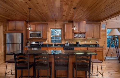 Sunday River Area Ski Chalet | Sunny View Chalet- Minutes to Sunday River- Awesome Mountain Views!
