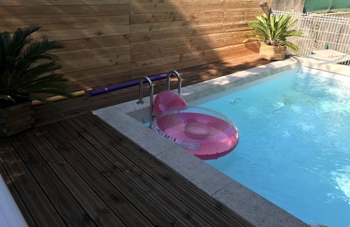 Lodeve House | Sunny villa ☀️ with 2 gardens with private pool and terrace