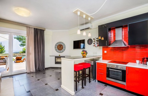 Haniotis Villa | Sunny Villas Resort & Spa