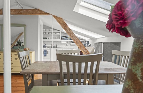 Westport Apartment | Sunny Westport Studio Apt. Above Historic Mill
