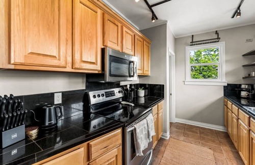 Edgewater House | Sunny Wheat Ridge 3BR | Garden Yard | Near DT