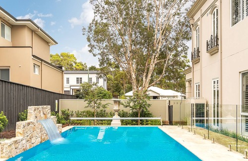 North Turramurra House | 'Sunnyside' - Grand Turramurra Mansion with pool, cinema, butlers kitchen, the perfect entertainer!