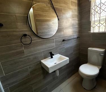 Grahamstown House | Sunnyside Haven