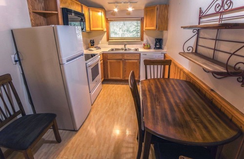 Estes Park Cabin | Sunnyside Knoll: 16 1 Bedroom Cabin
