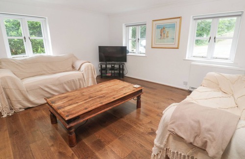 Rosudgeon Cottage | SUNNYVALE COTTAGE, pet friendly, with open fire in Rosudgeon