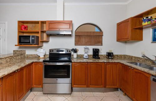 Tamarindo Apartment | Sunrise 20- 3 Bedroom Ocean View Penthouse Condo