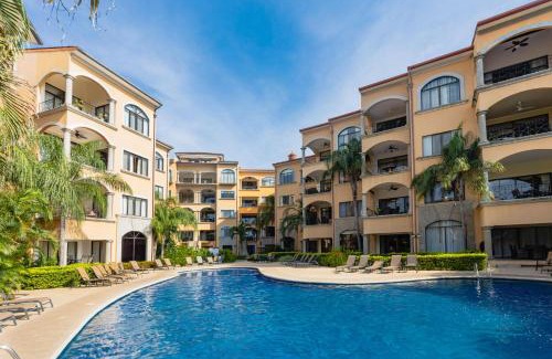 Tamarindo Apartment | Sunrise 33- 3 Bedroom Poolside Condo