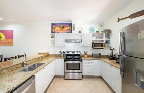 Tamarindo Apartment | Sunrise 6- Ocean View 2 Br Condo, Steps To The Beach