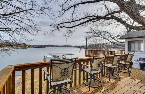 Sunrise Beach House | Sunrise Beach Lake House with Water Views and Dock!