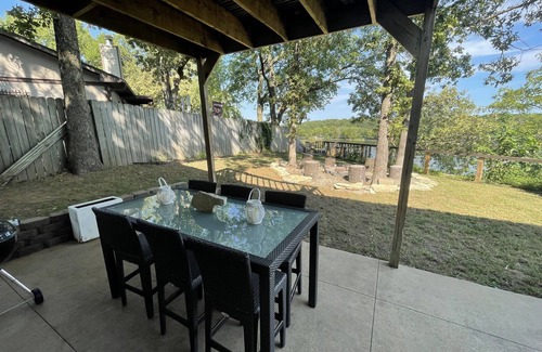 Grove House | Sunrise Bluff Lakefront - in family-friendly area w/great view of Grand Lake
