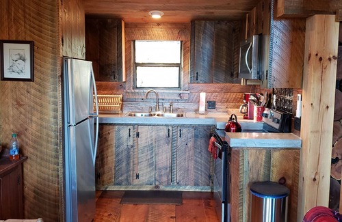 Marshall House | Sunrise Cabin With Mountain View