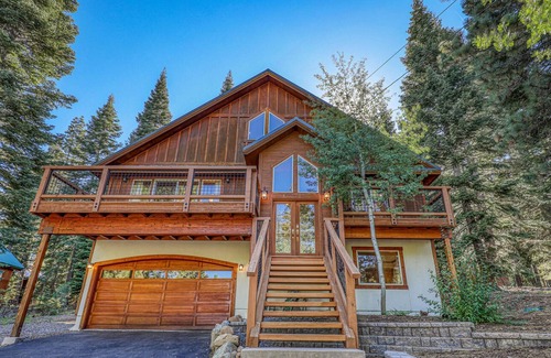 Downtown House | Sunrise Chalet by Tahoe Mountain Properties