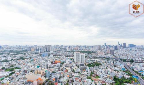 District 7 Apartment | Sunrise City View sử dụng hồ bơi miễn phí