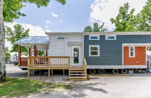 Gadsden Cabin | Sunrise Cottage at River Rocks Landing