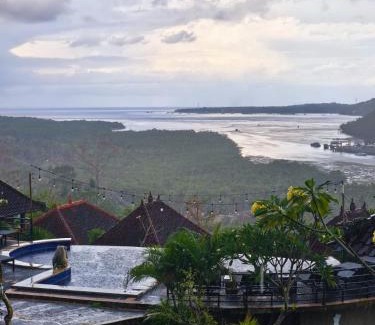 Mushroom Bay Hotel | Sunrise Cottage Lembongan
