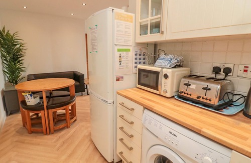 Beadnell Cottage | SUNRISE COTTAGE, pet friendly, country holiday cottage in Beadnell