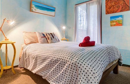 Exmouth House | Sunrise Cottage - Unique and eclectic cottage perfect for a couples retreat