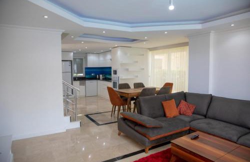 Side Villa | Sunrise hill villa with private pool