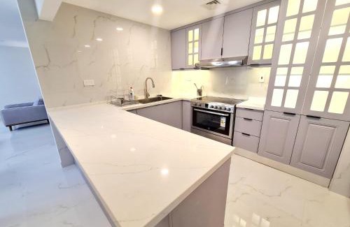 Jumeirah Apartment | SUNRISE HOMES - Beautifully Upgraded 3BR near to Beach