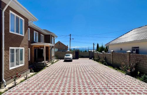 Cholpon-Ata Apartment | Sunrise House