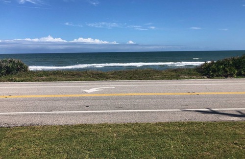 Ormond Beach Plaza House | “Sunrise Memories“ Beachfront Pool Paradise.