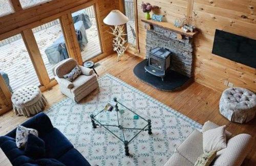 Franklin House | Sunrise Mountain Retreat