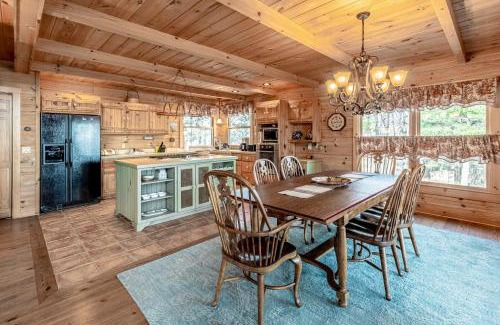 Franklin House | Sunrise Mountain Retreat