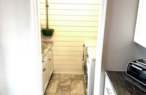 South End Condo | Sunrise Ocean and Sunset Bay Views 3-bd, 2.5 bath, PENTHOUSE with elevator!
