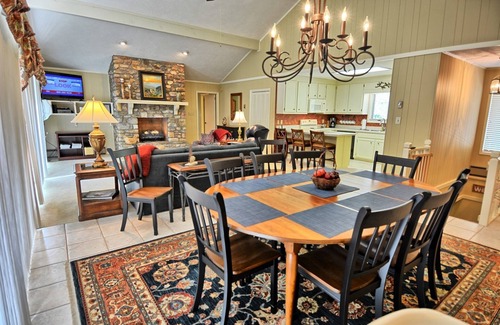 Seven Devils Ski Chalet | Sunrise Over Seven Devils-Open for Bookings! Hot Tub, Pool Table, WIFI