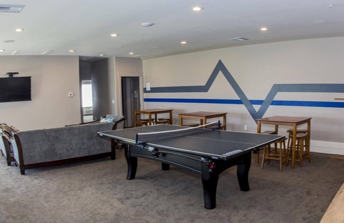 Harbor Village Hotel | Sunrise Resort Room #303