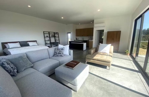 Sonoma Apartment | Sunrise studio in tranquil Glen Ellen with AC, WiFi, panoramic views