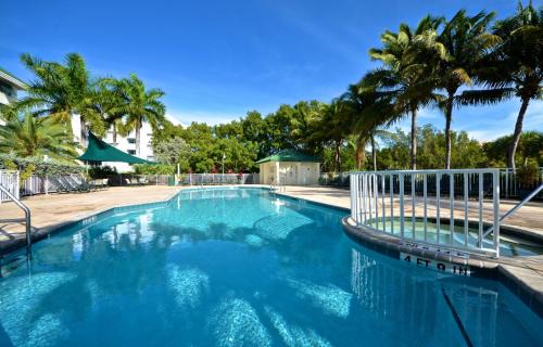 Key West Apartment | Sunrise Suites Big Kahuna Suite #202