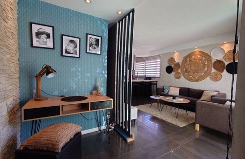 Pointe Croisette Apartment | Sunrise & Sunset Palm Beach Croisette